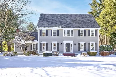 28 Partridge Ln, Concord, MA 01742