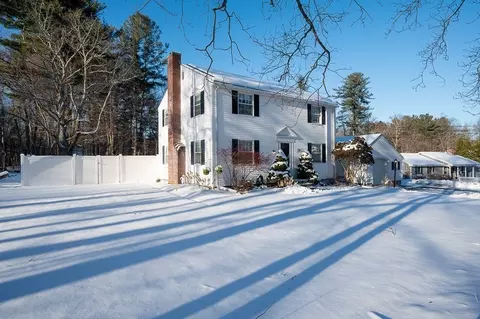 127 Washburn St, Northborough, MA 01532
