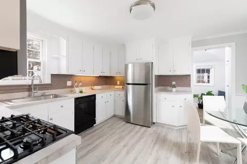 33 Trimount St, Dedham, MA 02026 photo 4