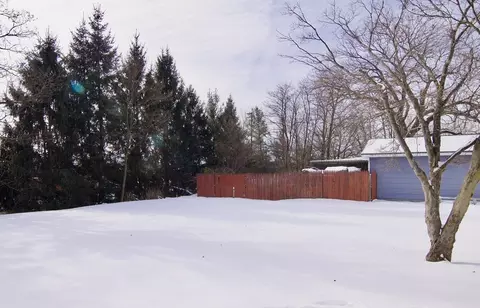 43 Edbert St, Chicopee, MA 01020 photo 4