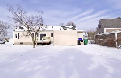 43 Edbert St, Chicopee, MA 01020 photo 2