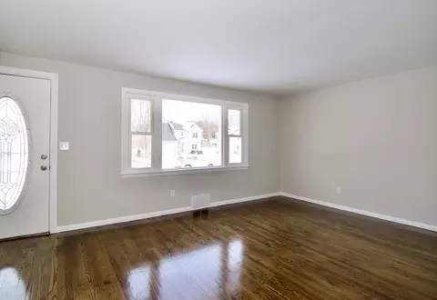 43 Edbert St, Chicopee, MA 01020 photo 13