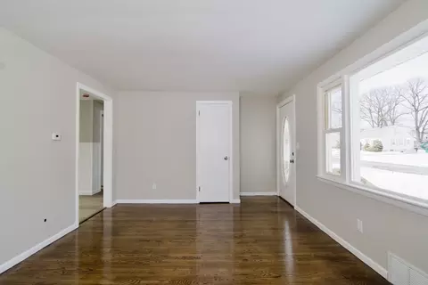 43 Edbert St, Chicopee, MA 01020 photo 15
