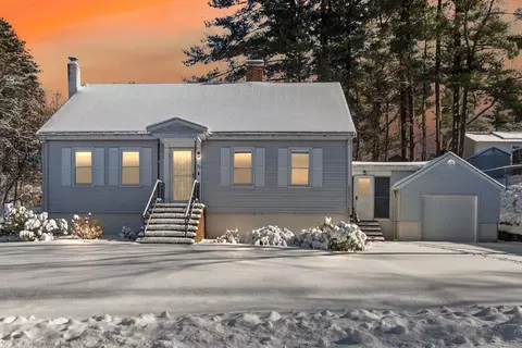 70 Hillwood Ave, Stoughton, MA 02072