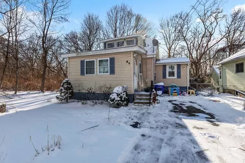 69 Silas St, Springfield, MA 01109 photo 2
