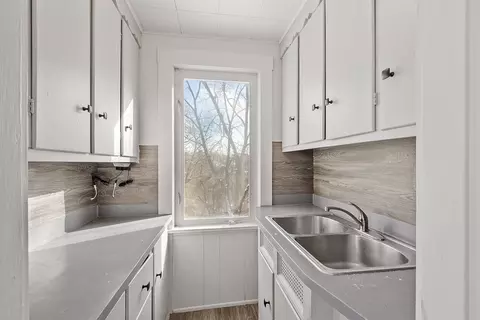 99 Clover St, Worcester, MA 01603 photo 8