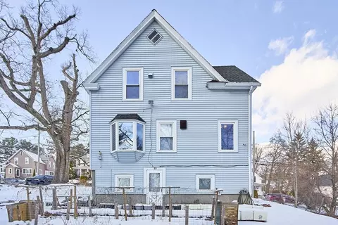 99 Clover St, Worcester, MA 01603 photo 4