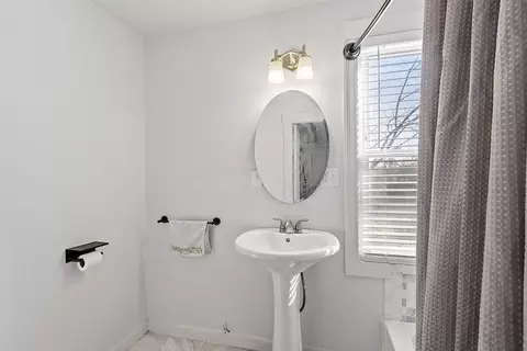 99 Clover St, Worcester, MA 01603 photo 18