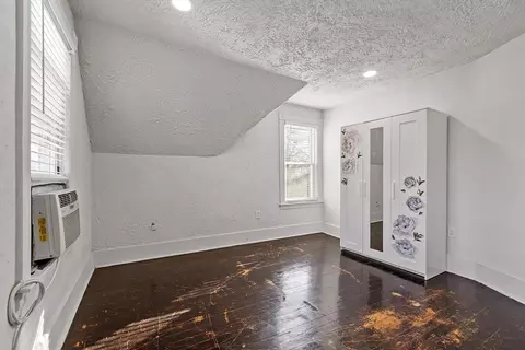 99 Clover St, Worcester, MA 01603 photo 32