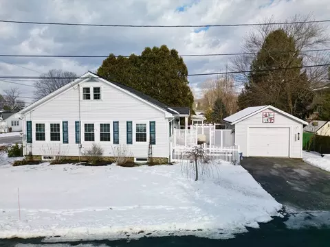 27 Fairmount Ave, Haverhill, MA 01830