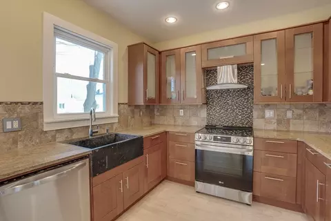 114 Prospect St, Gloucester, MA 01930 photo 18