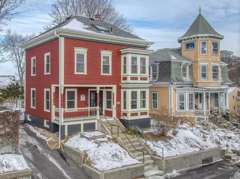 114 Prospect St, Gloucester, MA 01930 photo 2
