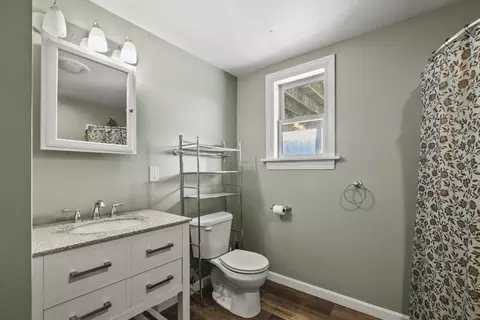 Bath - 41 S Road Ext, Peru, MA 01235 photo 5 of 5