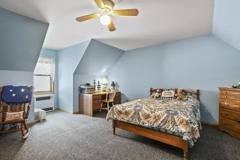 Bedroom - 41 S Road Ext, Peru, MA 01235 photo 4 of 7