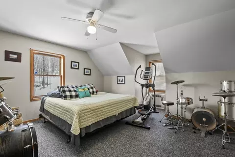 Bedroom - 41 S Road Ext, Peru, MA 01235 photo 2 of 7