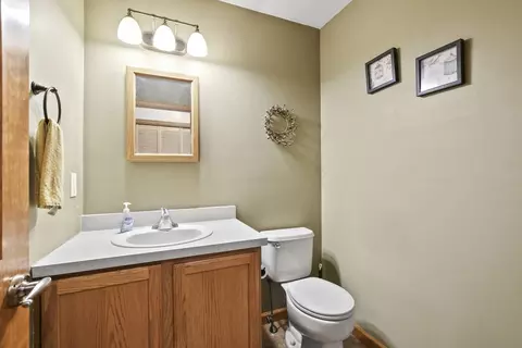 Bath - 41 S Road Ext, Peru, MA 01235 photo 1 of 5