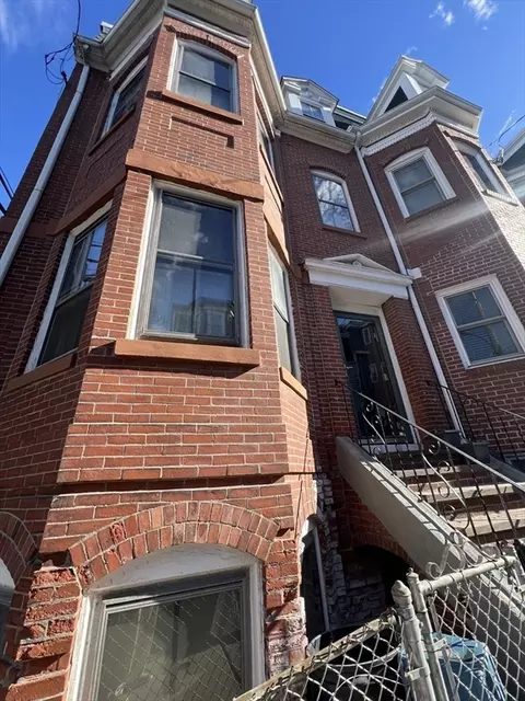 2 Pacific St, Boston, MA 02127