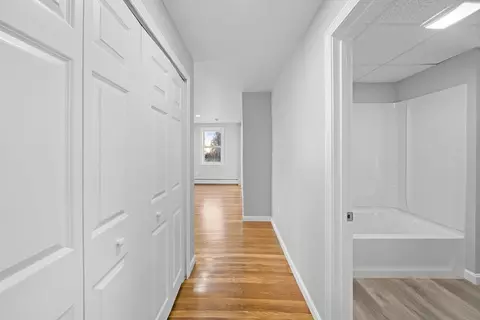 419 Laurel St, Fall River, MA 02724 photo 10