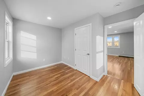 419 Laurel St, Fall River, MA 02724 photo 23