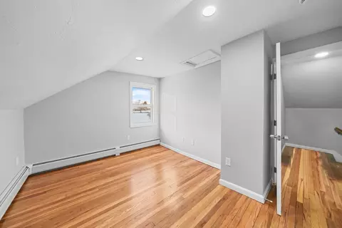 419 Laurel St, Fall River, MA 02724 photo 19