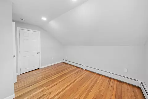 419 Laurel St, Fall River, MA 02724 photo 22