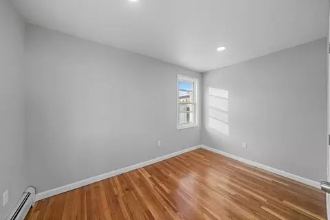419 Laurel St, Fall River, MA 02724 photo 24