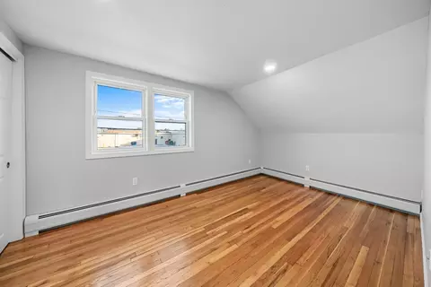 419 Laurel St, Fall River, MA 02724 photo 20