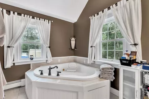 426 Mariner Cir, Barnstable, MA 02635 photo 29