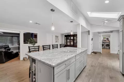 426 Mariner Cir, Barnstable, MA 02635 photo 8