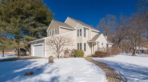 226 Strong St, Amherst, MA 01002