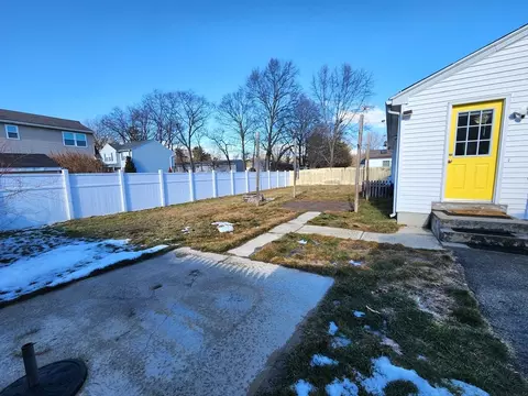 99 White Birch Dr, Springfield, MA 01119 photo 32