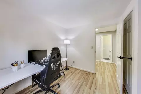9 Hemlock Cir #9, Millis, MA 02054 photo 18