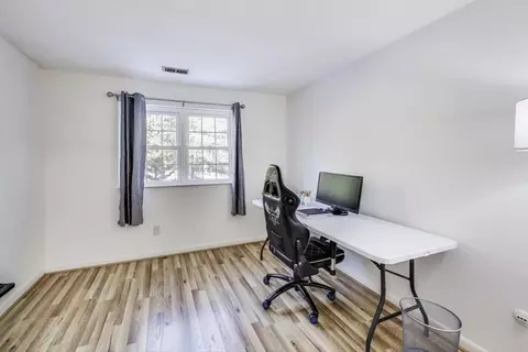 9 Hemlock Cir #9, Millis, MA 02054 photo 17