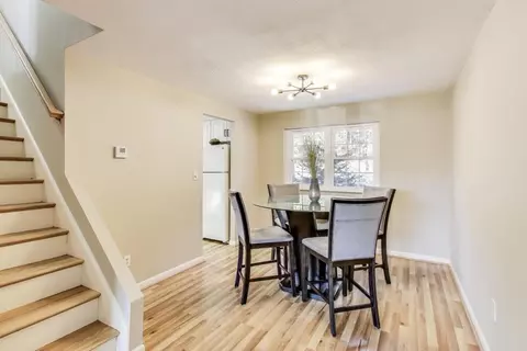 9 Hemlock Cir #9, Millis, MA 02054 photo 6