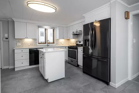 262 Cherry St, Fall River, MA 02720 photo 3