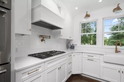 1040 Main St, Hingham, MA 02043 photo 13