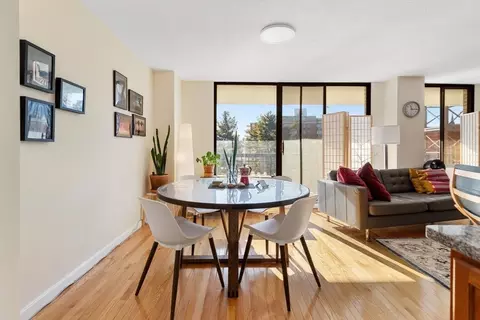 50 Longwood Ave #416, Brookline, MA 02446