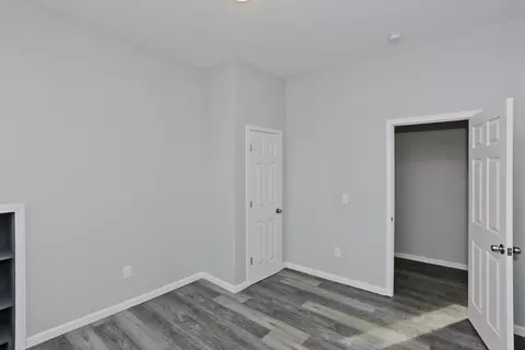 64 Thompson St, Springfield, MA 01109 photo 32