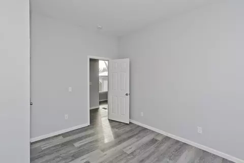 64 Thompson St, Springfield, MA 01109 photo 31