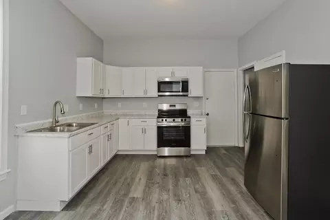 64 Thompson St, Springfield, MA 01109 photo 19