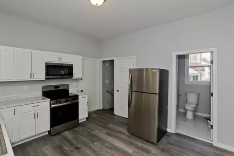 64 Thompson St, Springfield, MA 01109 photo 20