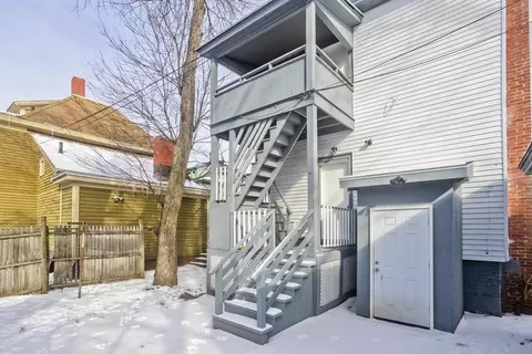 64 Thompson St, Springfield, MA 01109 photo 40