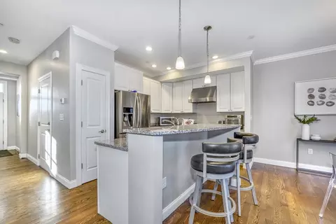 100 Baldwin Ave #17, Woburn, MA 01801