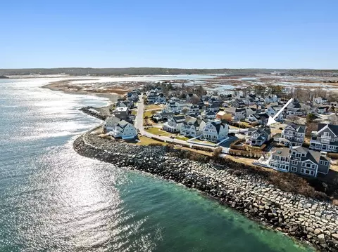 18 Collier Rd, Scituate, MA 02066 photo 1