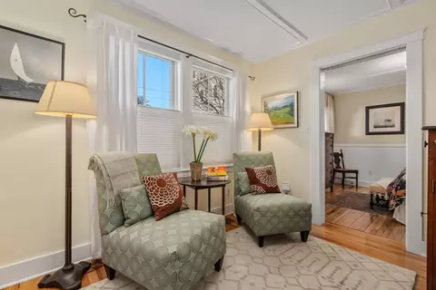 Living - 150 Prospect St #1, Gloucester, MA 01930 photo 4 of 4