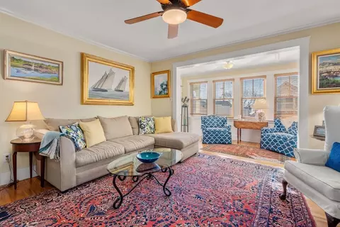 Living - 150 Prospect St #1, Gloucester, MA 01930 photo 1 of 4