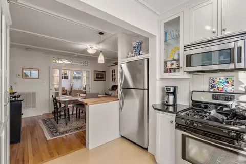 Kitchen - 150 Prospect St #1, Gloucester, MA 01930 photo 3 of 3