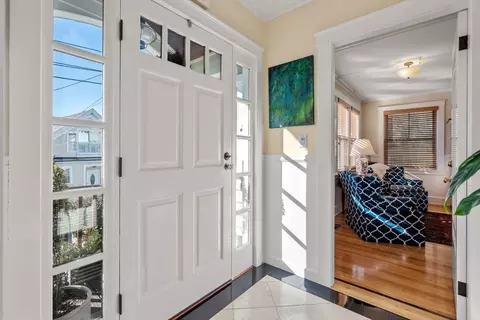 Entry Way - 150 Prospect St #1, Gloucester, MA 01930 photo 2 of 3