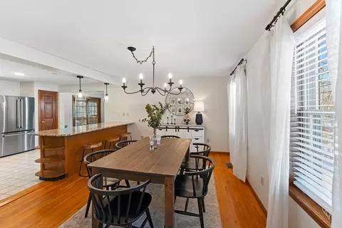 Dining - 25 Wachusett Dr, Sutton, MA 01590 photo 2 of 3