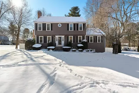 Exterior - 25 Wachusett Dr, Sutton, MA 01590 photo 6 of 10